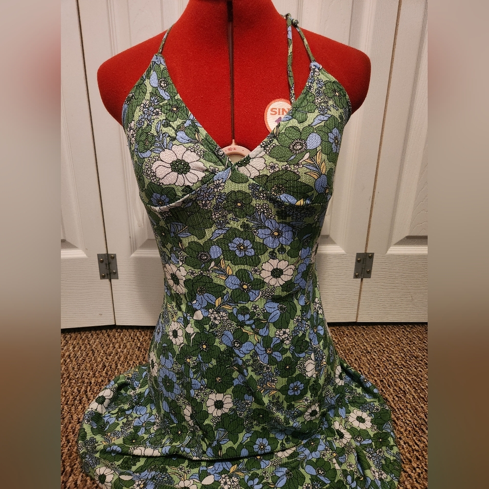 Green floral dress from Rue21. Size S.